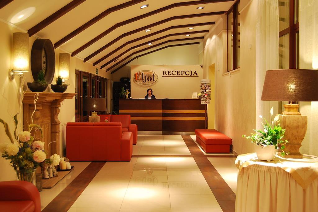 Hotel Eljot シェルピア・ビエルカ エクステリア 写真